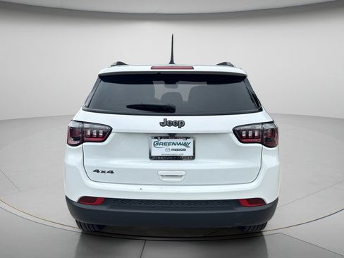 Used 2026 Jeep Compass Latitude AWD/4WD image 6