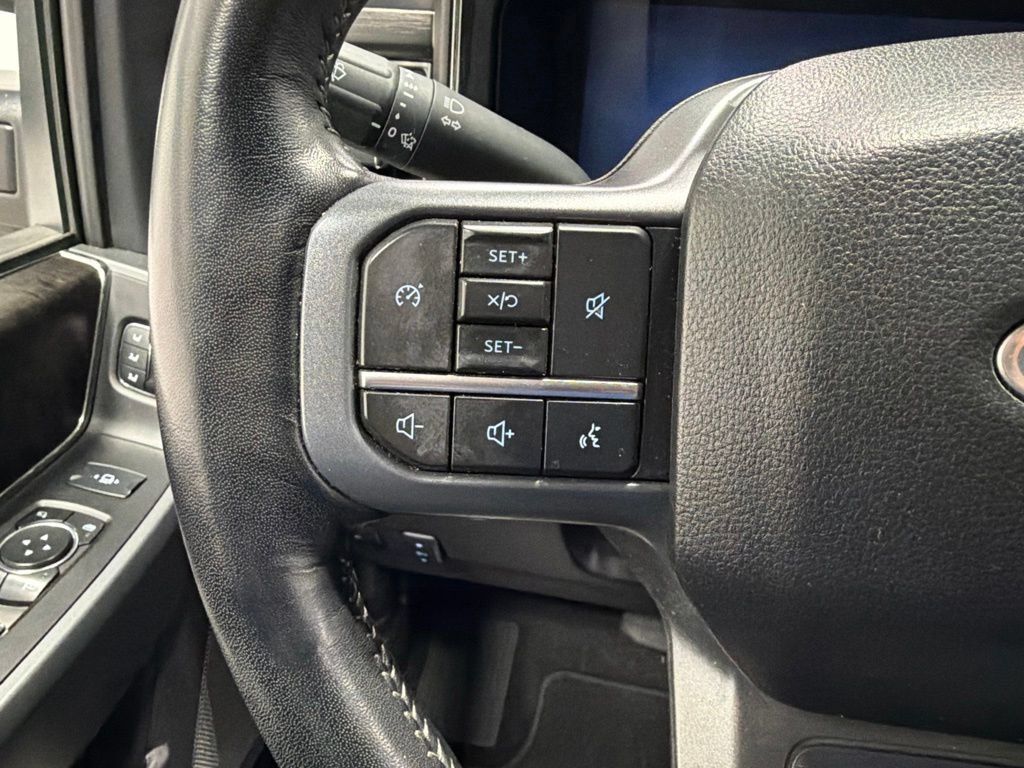 Used 2024 Ford F250 Lariat w/ Black Appearance Package AWD/4WD image 28