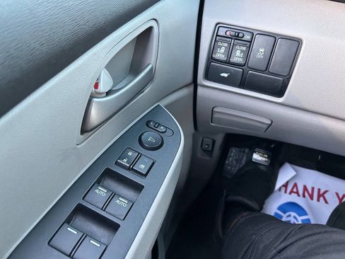 Used 2012 Honda Odyssey EX-L image 21