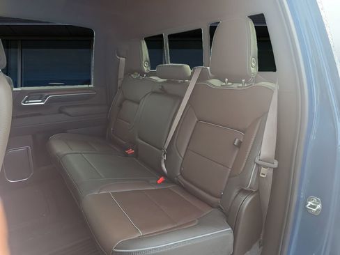 Used 2025 GMC Sierra 3500 Denali w/ Denali Reserve Package AWD/4WD image 20