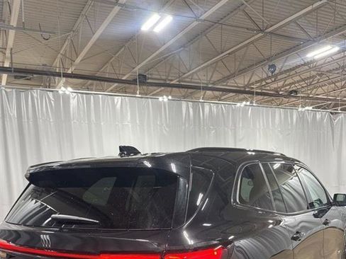 New 2025 Buick Enclave Sport Touring w/ Power Package image 6