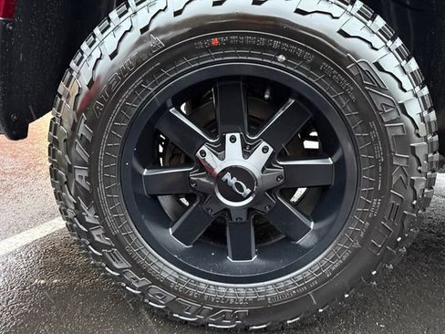 Used 2018 RAM 1500 Express w/ Express Value Package image 11