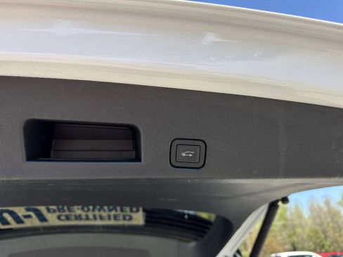 Used 2025 GMC Acadia Elevation FWD image 34