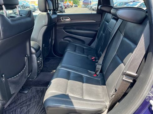 Used 2017 Jeep Grand Cherokee Limited AWD/4WD image 27