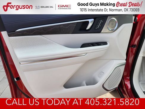 New 2027 Buick Enclave Avenir AWD/4WD image 13
