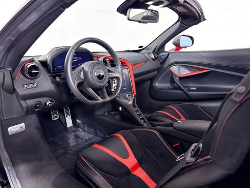 Used 2020 McLaren 720S Performance image 19