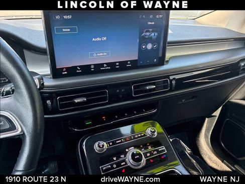 Certified 2023 Lincoln Nautilus AWD w/ Premium Package image 18