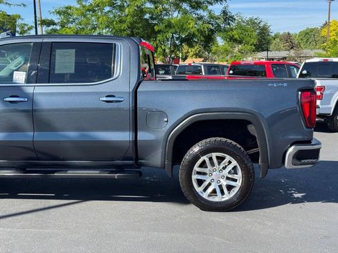 Used 2021 GMC Sierra 1500 SLT w/ SLT Convenience Package AWD/4WD image 10