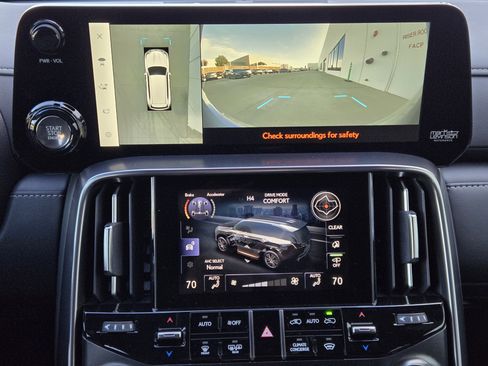 New 2026 Lexus LX 600 4WD w/ Luxury Package image 12