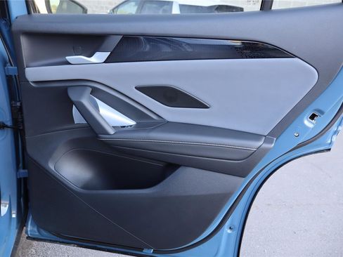 New 2026 Volkswagen Tiguan SE R-Line image 28