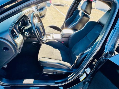 Used 2022 Dodge Charger Scat Pack RWD image 12