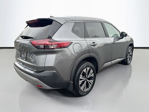 Used 2023 Nissan Rogue SV w/ SV Premium B Package image 7