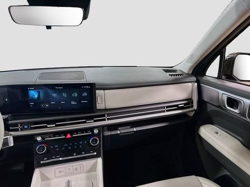 Used 2024 Hyundai Santa Fe SEL FWD image 23