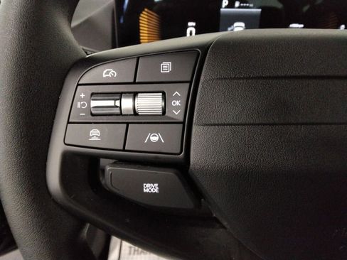 Used 2025 Kia K4 LXS image 13