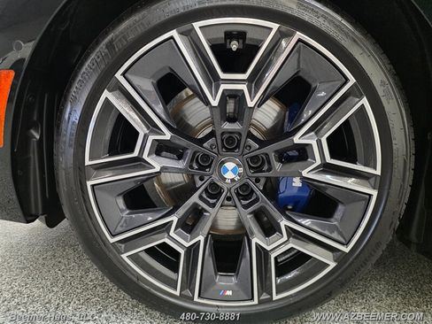 Used 2026 BMW 530i w/ M Sport Package RWD image 14