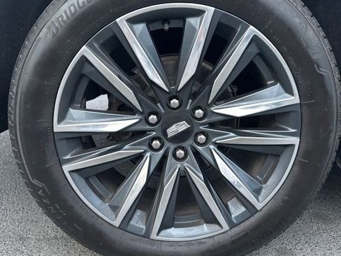 Used 2021 Cadillac Escalade ESV Sport Platinum image 6