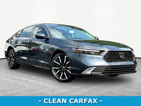 Used 2023 Honda Accord Touring image 3