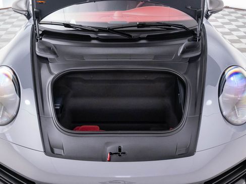 Certified 2025 Porsche 911 Carrera image 31