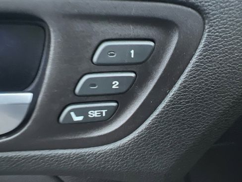 Used 2015 Acura TLX w/ Technology Package image 26