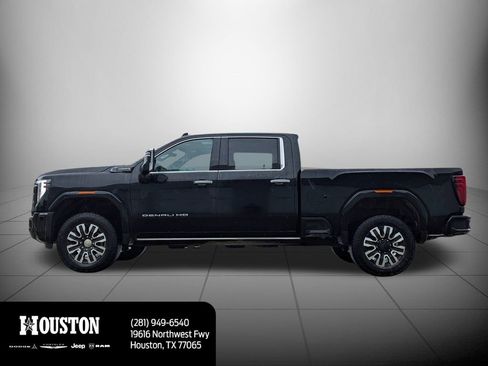 Used 2025 GMC Sierra 2500 Denali Ultimate image 6