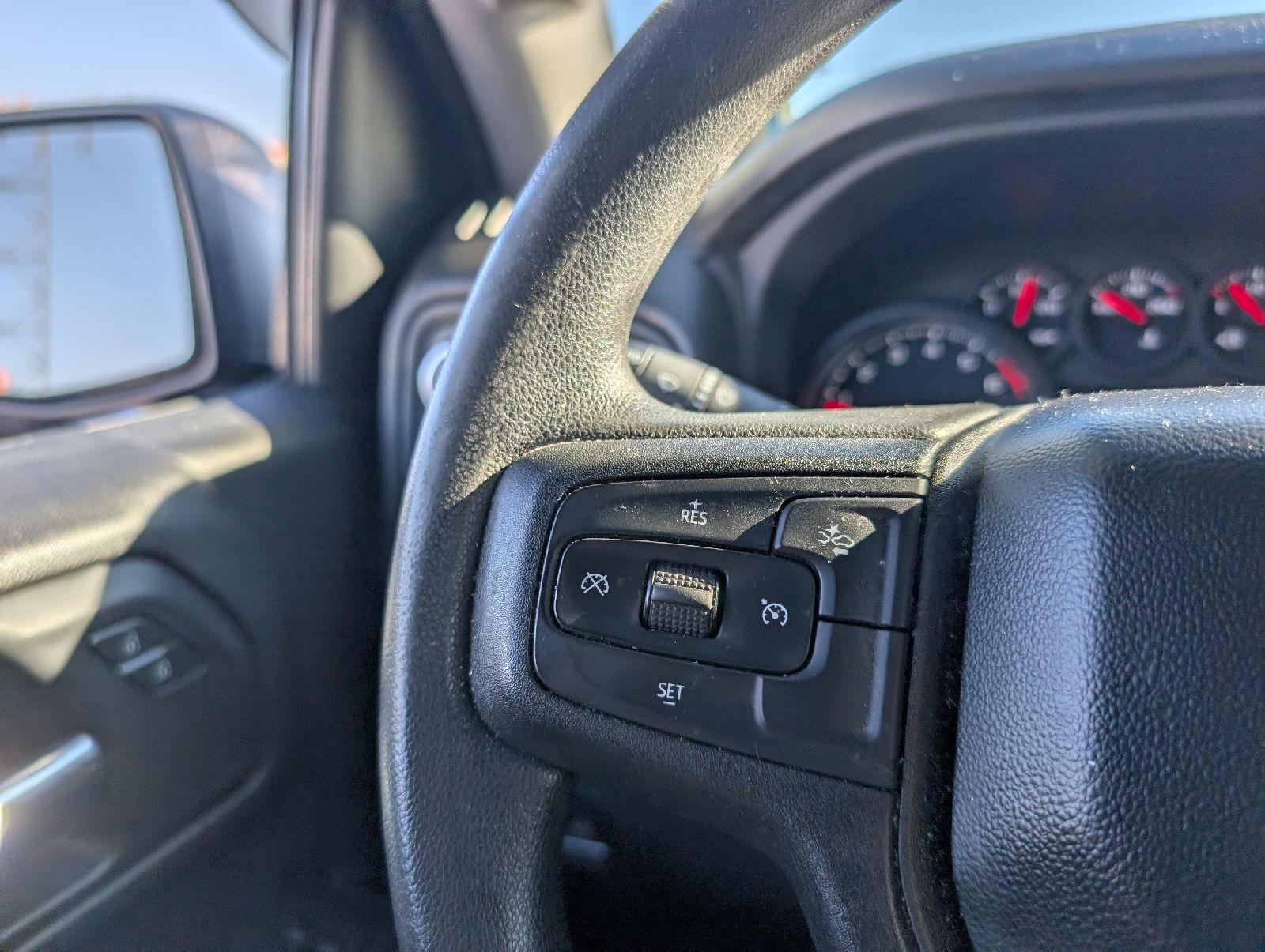 Used 2023 Chevrolet Silverado 1500 Custom Trail Boss w/ LPO, Dark Essentials Package AWD/4WD image 15