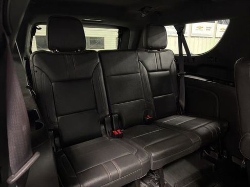 Used 2022 Chevrolet Suburban RST w/ Luxury Package image 28