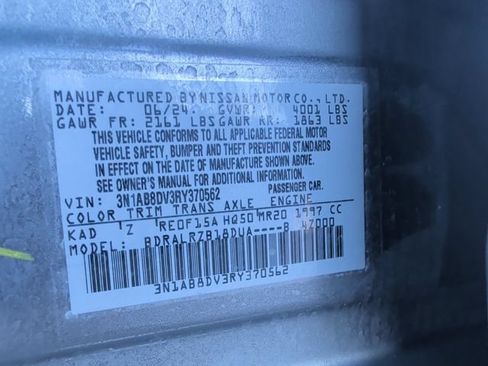 Used 2024 Nissan Sentra SR FWD image 27