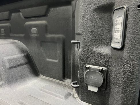 Used 2020 Chevrolet Silverado 1500 LT Trail Boss image 6