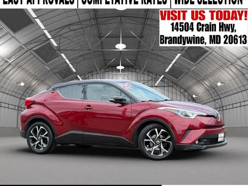 Used 2019 Toyota C-HR Limited FWD image 1