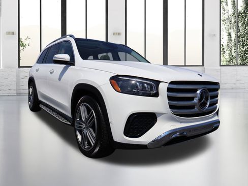 Certified 2024 Mercedes-Benz GLS 450 4MATIC image 7