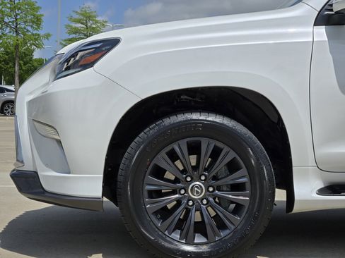 Used 2022 Lexus GX 460 Luxury w/ Sport Design Package image 15