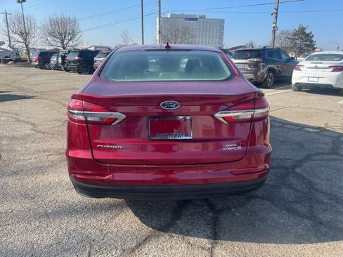 Used 2019 Ford Fusion SEL image 4
