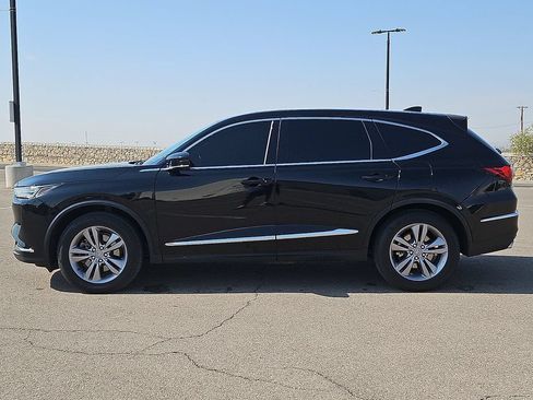 Used 2022 Acura MDX SH-AWD image 2