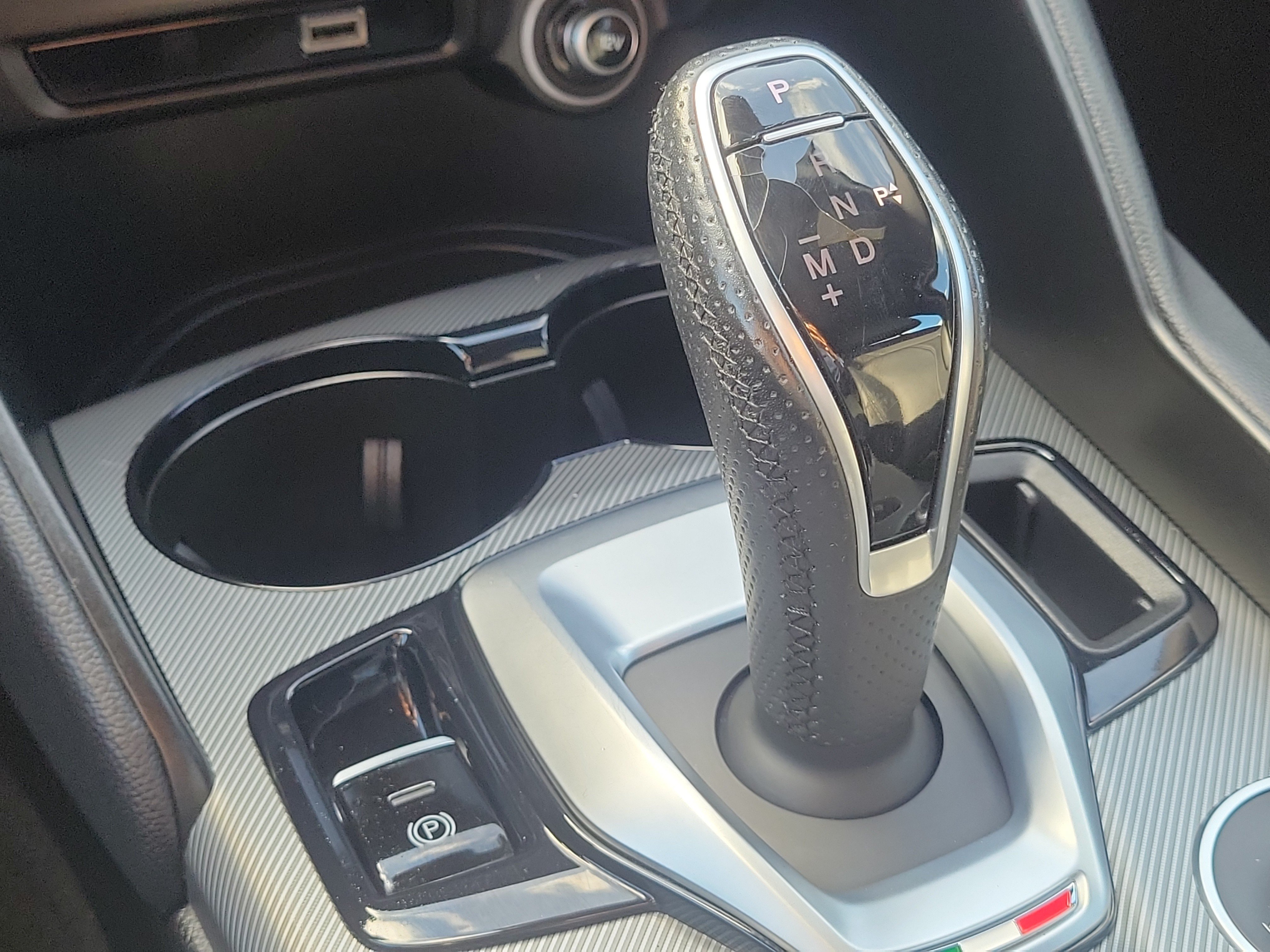Used 2024 Alfa Romeo Giulia Ti RWD image 25
