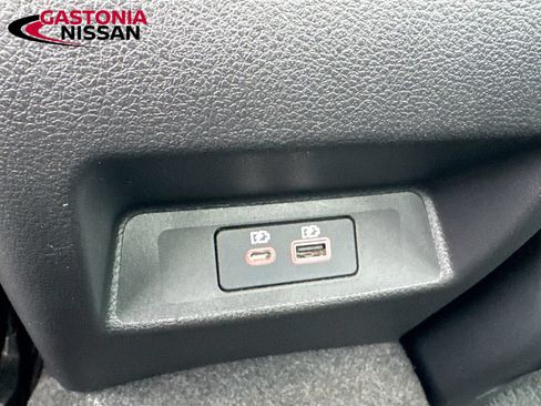 Used 2023 Nissan Altima 2.5 SR AWD/4WD image 32