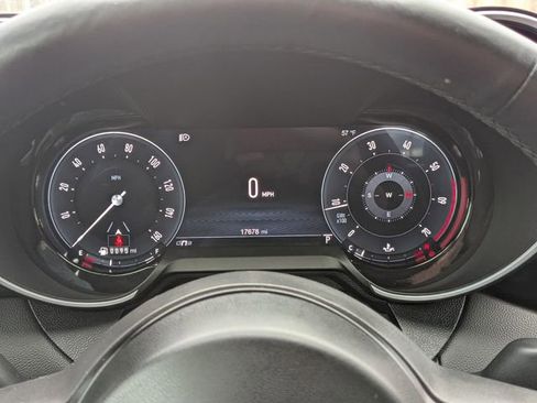 Used 2025 Alfa Romeo Giulia AWD image 31