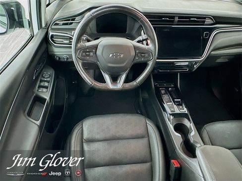 Used 2023 Chevrolet Bolt LT w/ Infotainment Package image 22