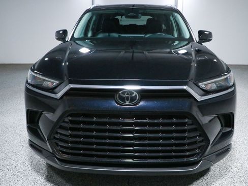 Used 2025 Toyota Grand Highlander AWD image 4