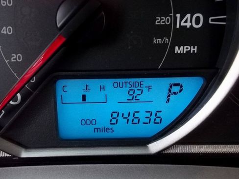 Used 2015 Toyota RAV4 XLE AWD/4WD image 5
