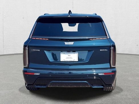 New 2026 Cadillac Vistiq Platinum w/ LPO, Floor Liner Package image 6