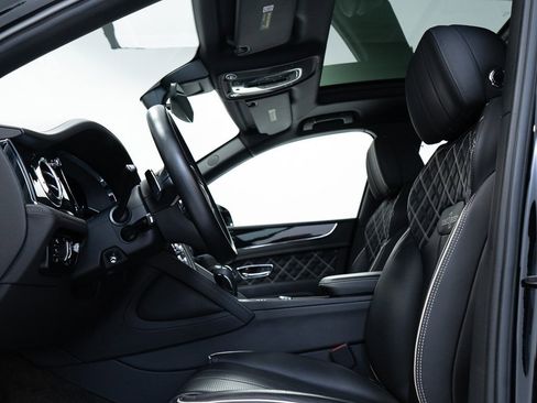 Certified 2021 Bentley Bentayga image 15
