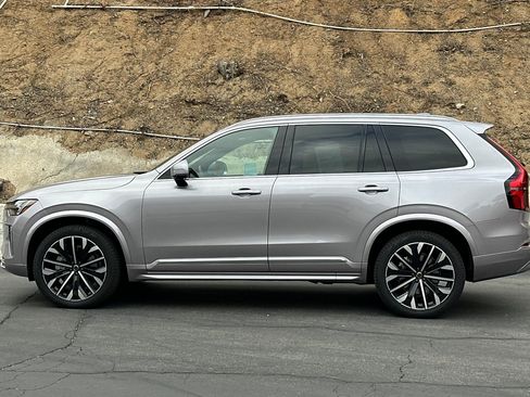 Used 2026 Volvo XC90 B6 Core AWD/4WD image 8