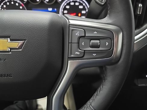 Used 2022 Chevrolet Silverado 1500 LT w/ Z71 Off-Road Package image 20