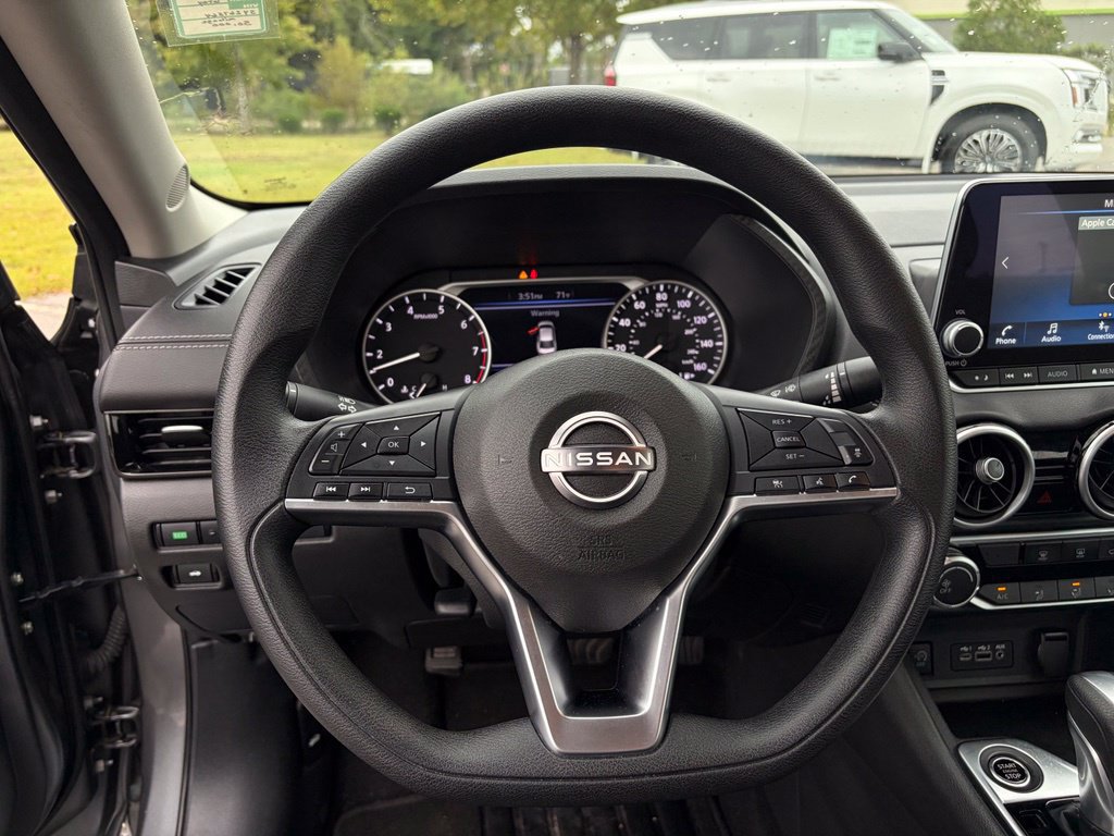 Used 2025 Nissan Sentra SV FWD image 14