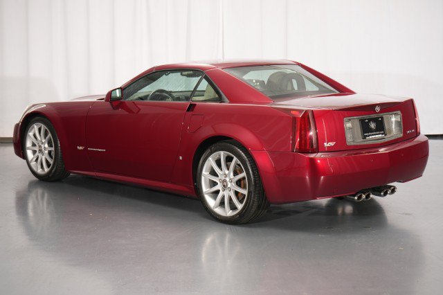 Used 2006 Cadillac XLR V RWD image 17