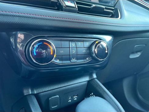 Used 2025 Chevrolet TrailBlazer RS image 15