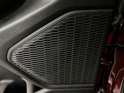 Used 2025 Jeep Grand Cherokee L Limited w/ Black Appearance Package image 25