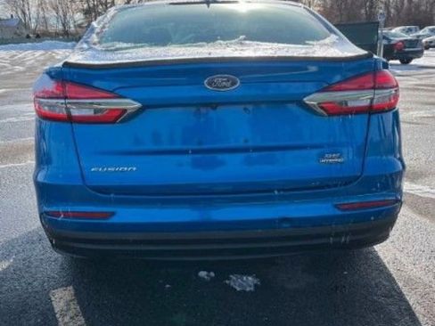 Used 2020 Ford Fusion SE image 12