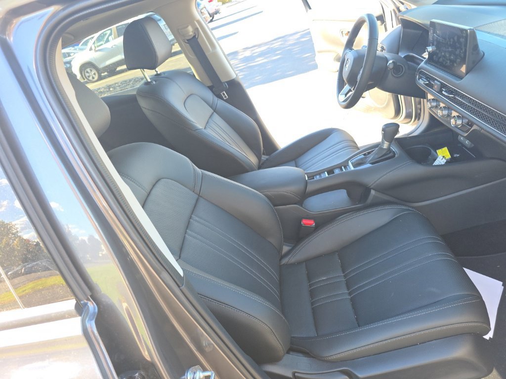Certified 2027 Honda HR-V EX-L image 27