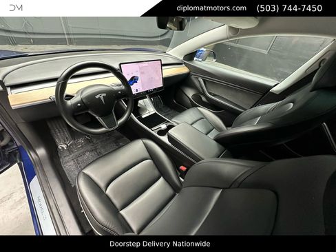 Used 2018 Tesla Model 3 Long Range image 17